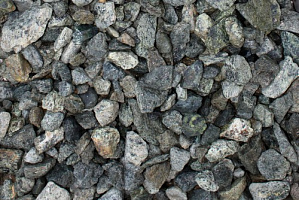 Kamenclub.ru: Щебень крошка зеленый (змеевик) фр. 20-40 мм.  купить в Новосибирске мрамор зеленый, салатовый ландшафтная мраморная крошка 8500 руб/т   фото КАМЕНЬ КЛУБ