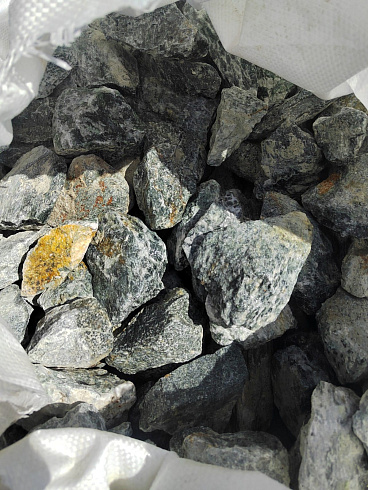 фото Галтованный жадеит (фр. 70-100 мм)  купить в Новосибирске в интернет-портале КАМЕНЬ КЛУБ