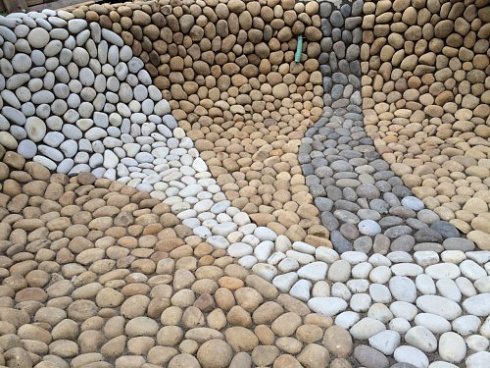 Kamenclub.ru: Песчаник ядра, фр. 100-300 мм  купить в Новосибирске песчаник бежевый серый рыжий речная галька 5 000 руб/т   фото КАМЕНЬ КЛУБ