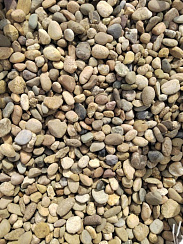 Kamenclub.ru: Галька речная окат рыжая фр. 20-40 мм. купить  в Новосибирске галька речная окатанная рыжая желтая серая округлая речная галька 5000 руб/т   фото КАМЕНЬ КЛУБ