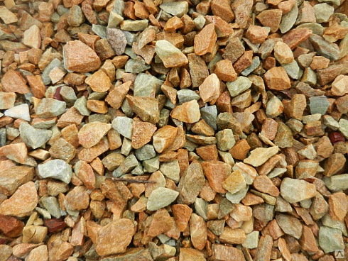 Kamenclub.ru: Щебень крошка желтый (ЗЛАТОЛИТ) фр. 3-5 мм.  купить в Новосибирске златолит золотистый, бежевый, желтый мрамор 12 000 руб/т   фото КАМЕНЬ КЛУБ