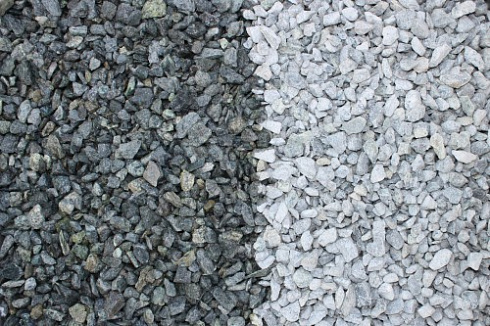 Kamenclub.ru: Щебень крошка зеленый (змеевик) фр. 10-20 мм.  купить в Новосибирске змеевик зеленый, салатовый декоративная ландшафтная каменная крошка щебня 7 200 руб/т   фото КАМЕНЬ КЛУБ