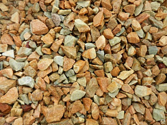 Kamenclub.ru: Щебень крошка желтый (ЗЛАТОЛИТ) фр. 3-5 мм.  купить в Новосибирске златолит золотистый, бежевый, желтый мрамор 12 000 руб/т   фото КАМЕНЬ КЛУБ