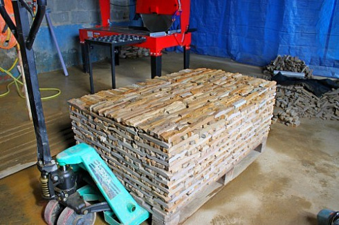 Kamenclub.ru: Песчаник (лапша) art PSG-3-01  купить в Новосибирске    2300 руб/кв.м   фото КАМЕНЬ КЛУБ