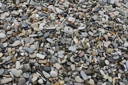 Морская галька для создания комфортной городской среды и благоустройства участка - у нас можно заказать природный камень по низким ценам - как заказать, где купить без посредников, куда обратиться, быстро с доставкой под ключ - в Камень Клуб