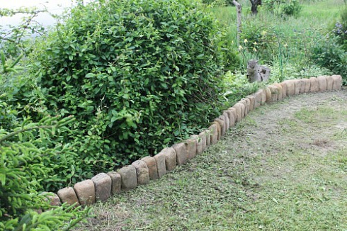 Kamenclub.ru: Песчаник для строительства и кладки блочный (фр 100-200 мм)  купить в Новосибирске песчаник бежевый серый рыжий валун мелкий для строительства песчаник 6500 руб/т   фото КАМЕНЬ КЛУБ