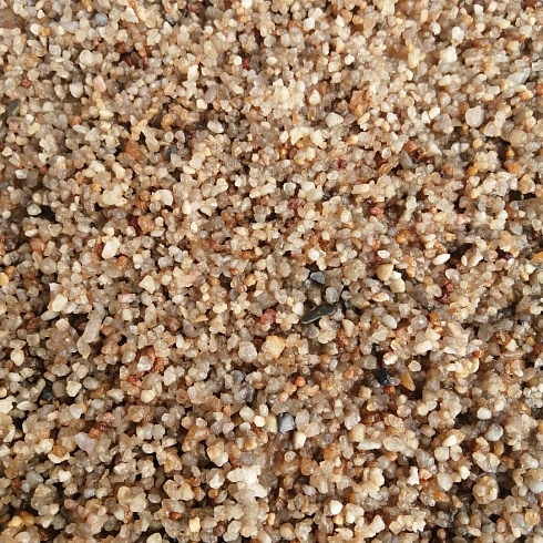 Кварцевый песок сухой фракцинированный фр. 1,6-4 мм.  купить в Новосибирске фото Камень Клуб