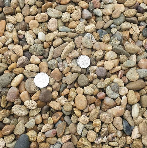 Kamenclub.ru: Галька окат (серо-желтая) фр.10-20 мм. купить  в Новосибирске галька серо-желтая, рыжая, серый речная окатанная округлая галька 5000 руб/т   фото КАМЕНЬ КЛУБ