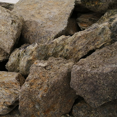 фото Змеевик салатовый  (фр. 70-100 мм)  купить в Новосибирске в интернет-портале КАМЕНЬ КЛУБ