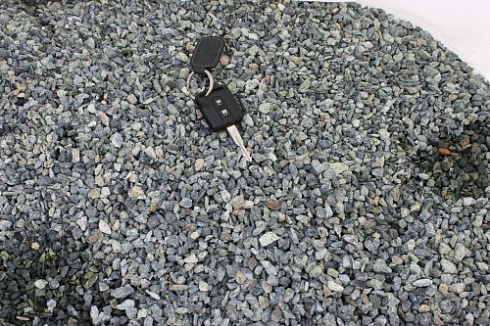 Kamenclub.ru: Щебень крошка зеленый (змеевик) фр. 5-10 мм  купить в Новосибирске змеевик зеленый, салатовый ландшафтный декоративный щебень крошка 7 200 руб/т   фото КАМЕНЬ КЛУБ