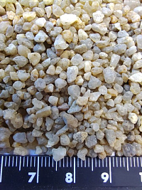 Кварцевый песок для водоподготовки фр. 1,6-3 мм.  купить в Новосибирске фото Камень Клуб