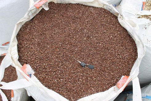 Kamenclub.ru: Мраморная крошка (щебень крошка розовый) фр. 5-10 мм.  купить в Новосибирске мрамор розовый, красный щебень колотый ландшафтный декоративный  11000 руб/т   фото КАМЕНЬ КЛУБ