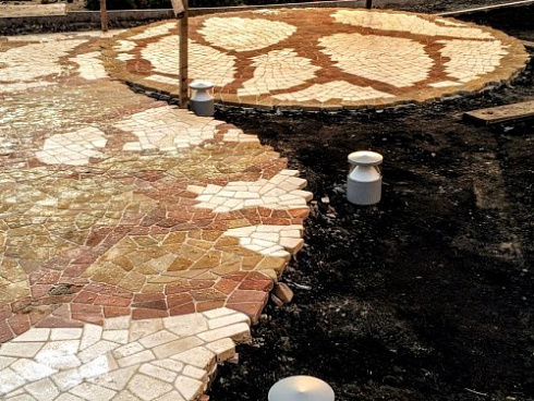 Kamenclub.ru: Песчаник брусчатка (Готика) art PSG-L-01  купить в Новосибирске    2300 руб/кв.м   фото КАМЕНЬ КЛУБ